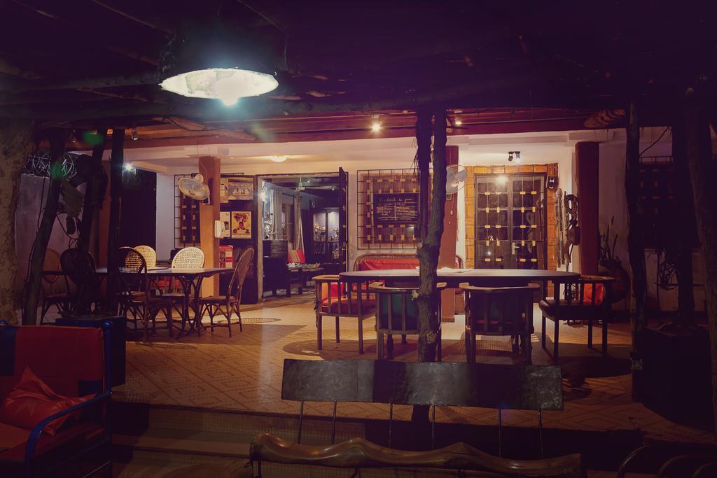 Le Karite Bleu Bed & Breakfast Ouagadougou Exterior photo
